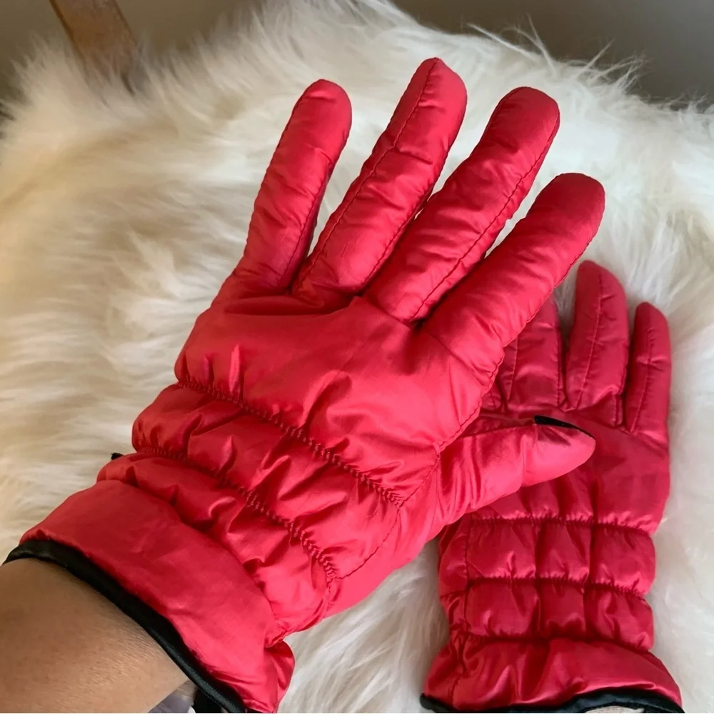 Kombi Womens Hot Pink Puffy Gloves Size Medium